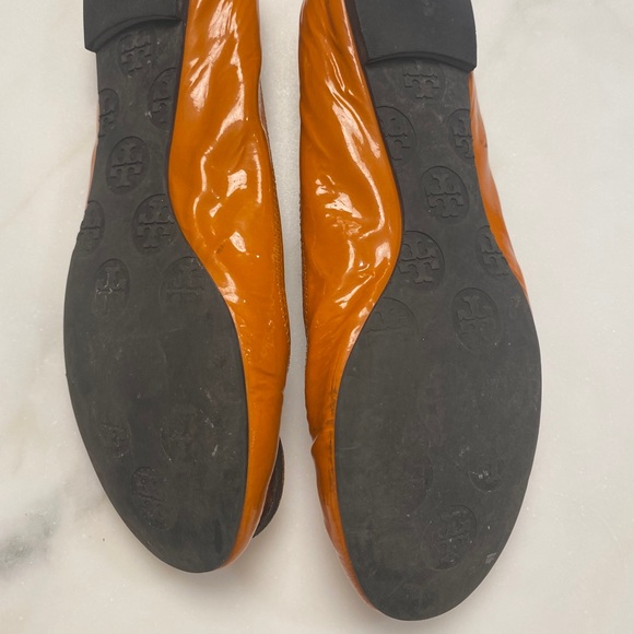 Tory Burch orange flats - Picture 2 of 3
